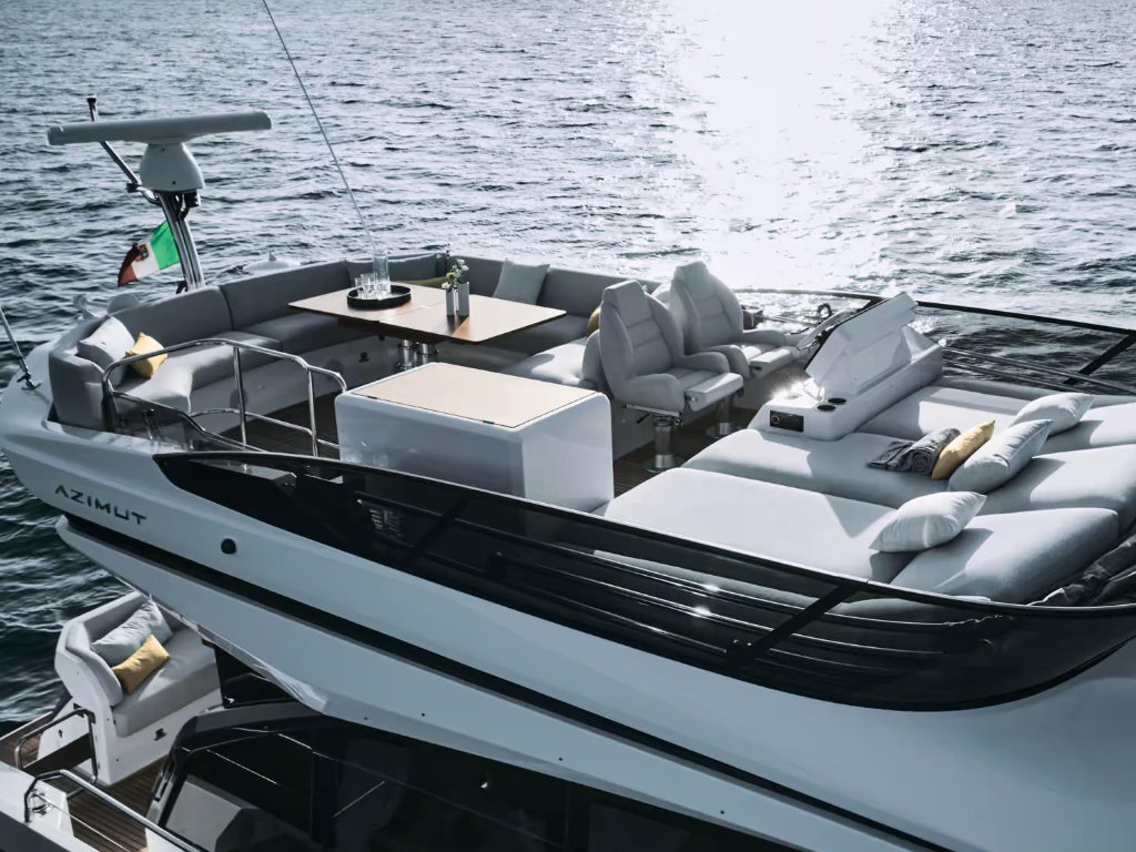 Azimut 53 Fly
