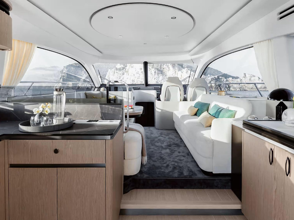Azimut 53 Fly