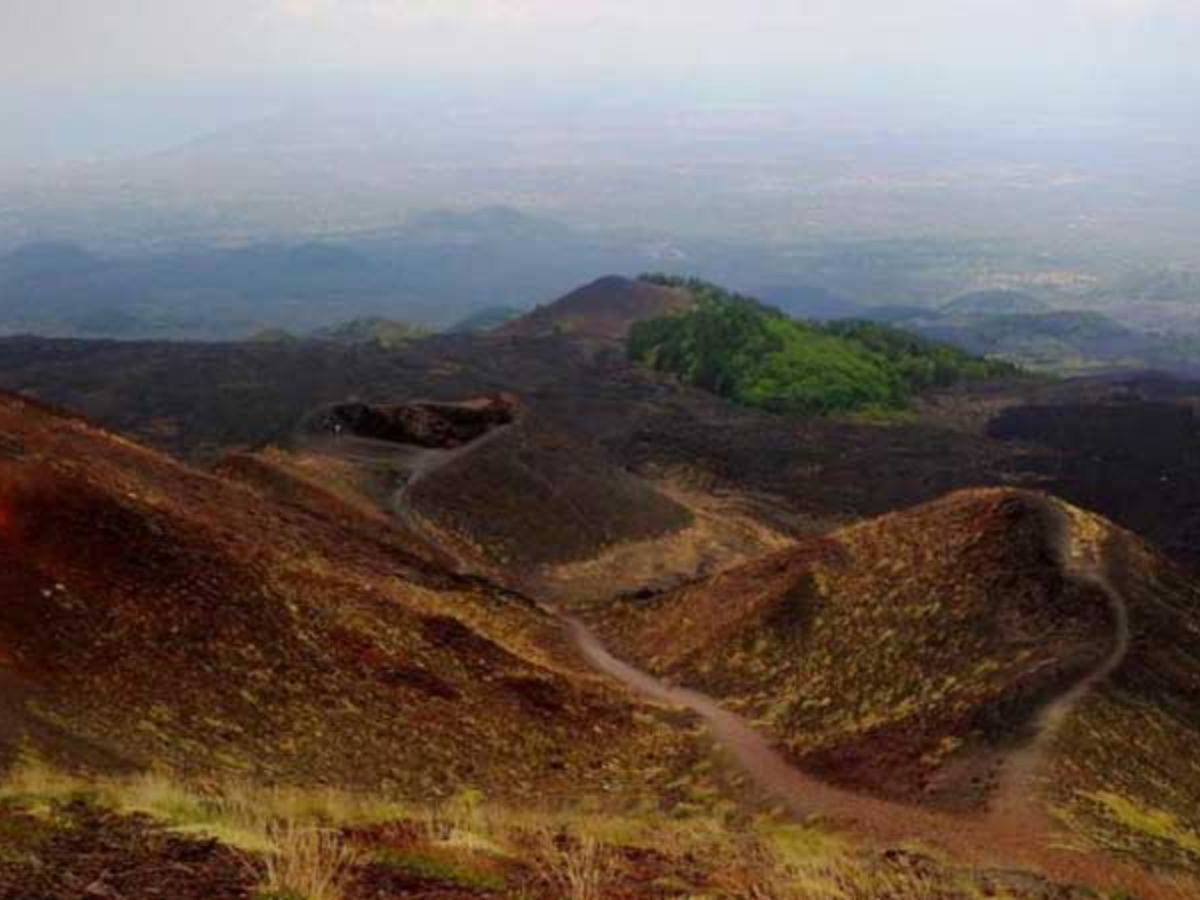 Trekking privato sull’Etna da Taormina: natura e avventura