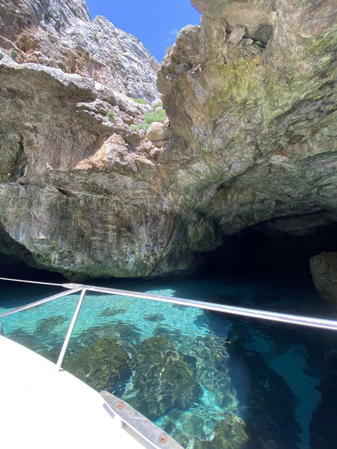 Tour in barca alle Grotte di Marettimo da Trapani