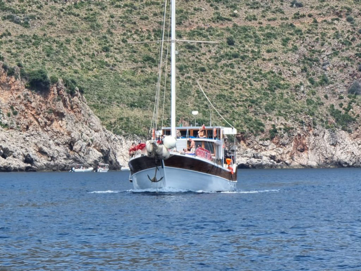 Escursione in barca alla Riserva dello Zingaro da San Vito Lo Capo