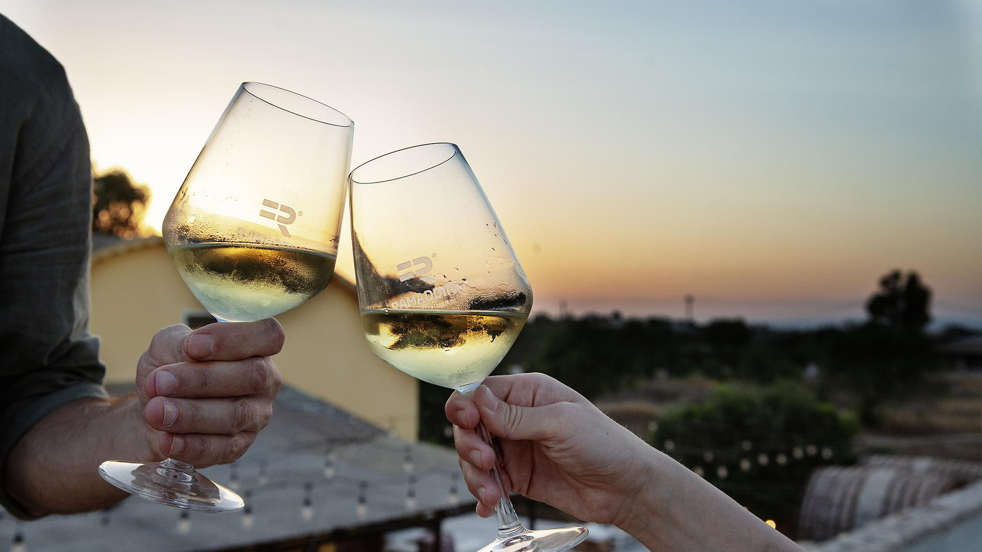 Degustazione Vini in Cantina Ramaddini a Marzamemi – Esperienza FR Lovers