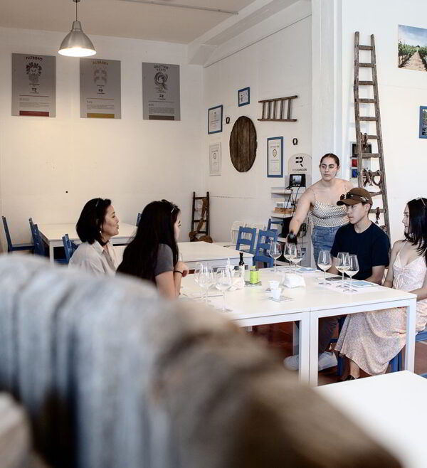 Degustazione Vini in Cantina Ramaddini a Marzamemi – Esperienza FR Lovers