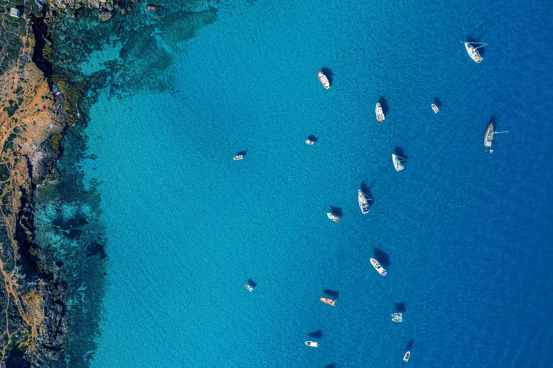 Favignana e Levanzo: Un’Esperienza tra le Acque più Belle di Sicilia