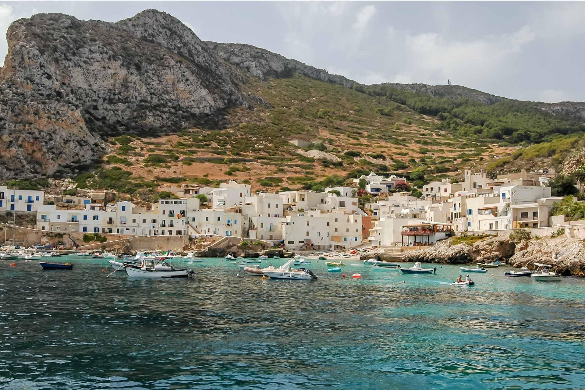 Favignana e Levanzo: Un’Esperienza tra le Acque più Belle di Sicilia