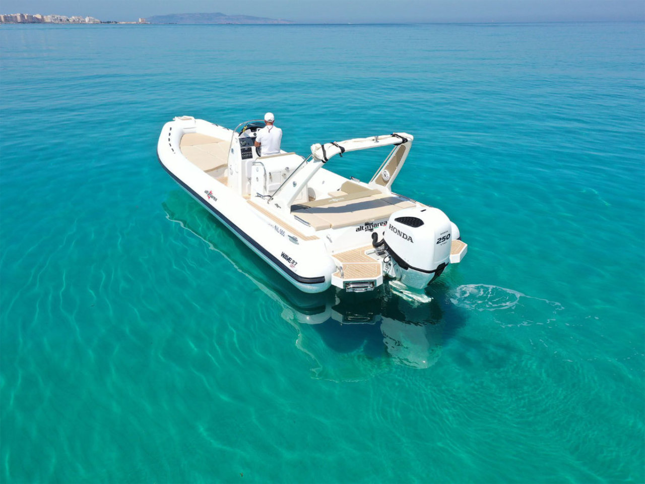 Escursione Privata in Gommone a Favignana e Levanzo da Trapani