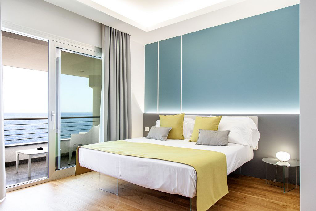 Santantonio Resort Riposto: Piscina Etna