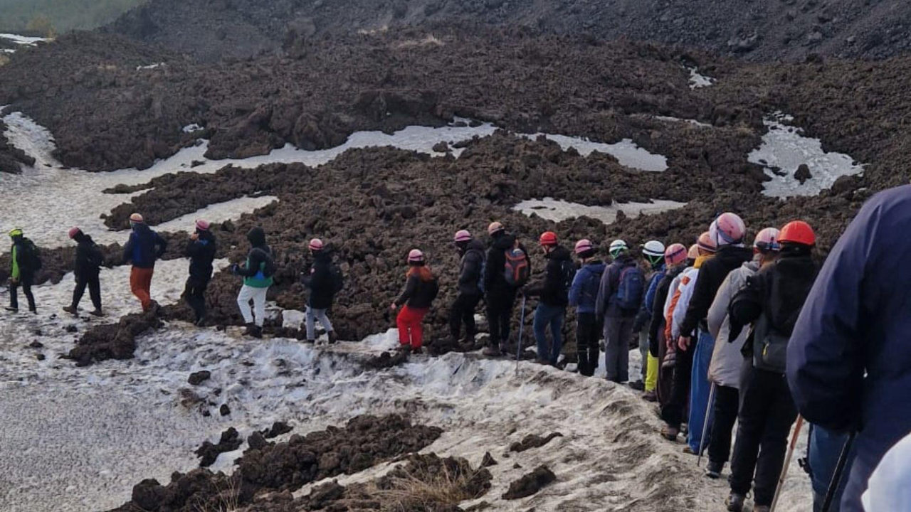 Trekking alla Valle del Bove