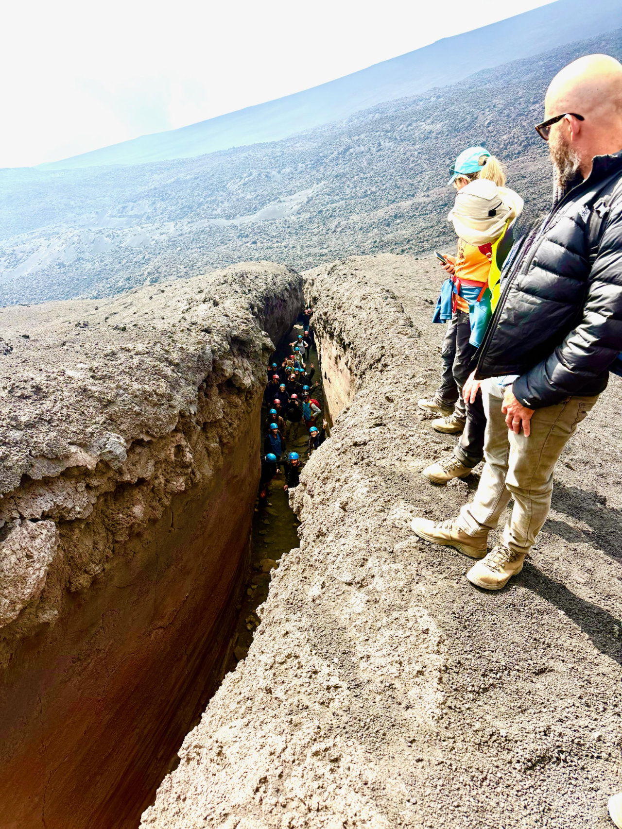 Etna Crateri Sommitali 3350m: trekking ai bordi crateri attivi