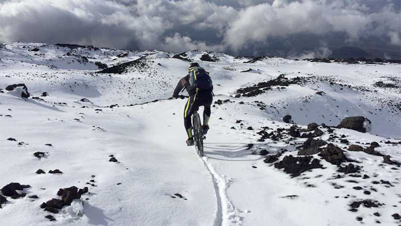 Escursione sull’Etna in MTB – mezza giornata da Rifugio Sapienza