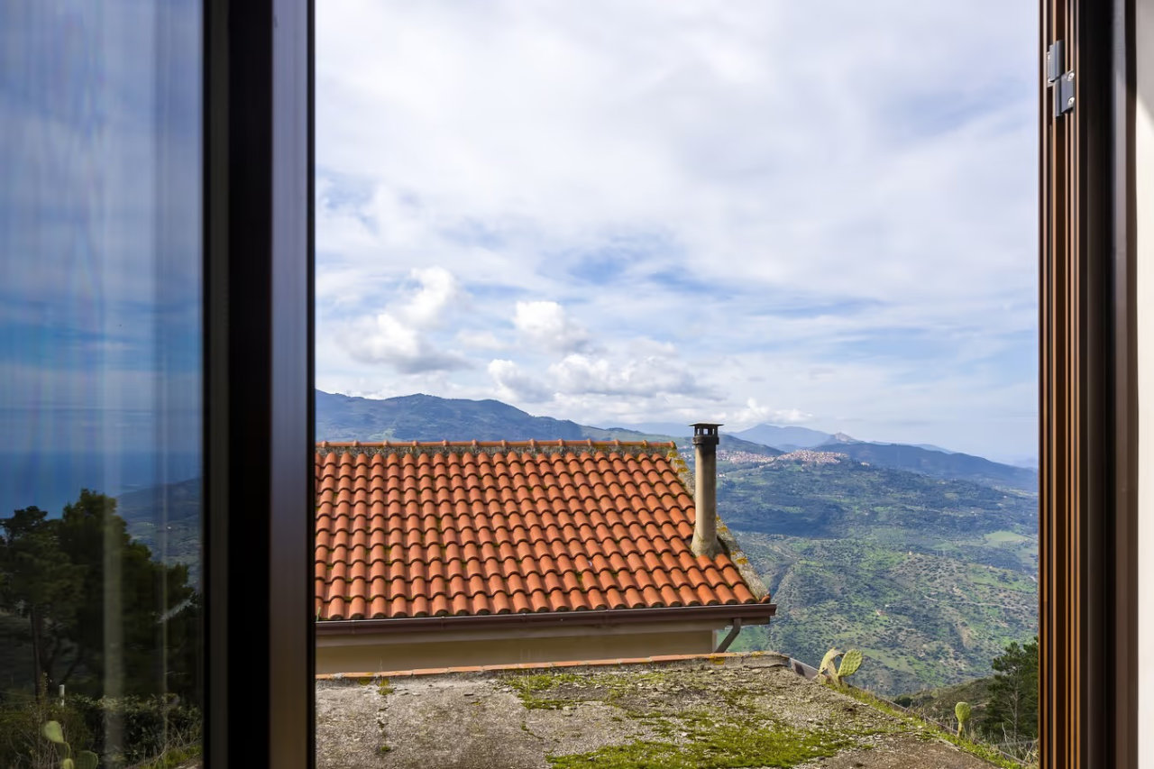 Colonna – Casa Vacanza a Motta D’Affermo