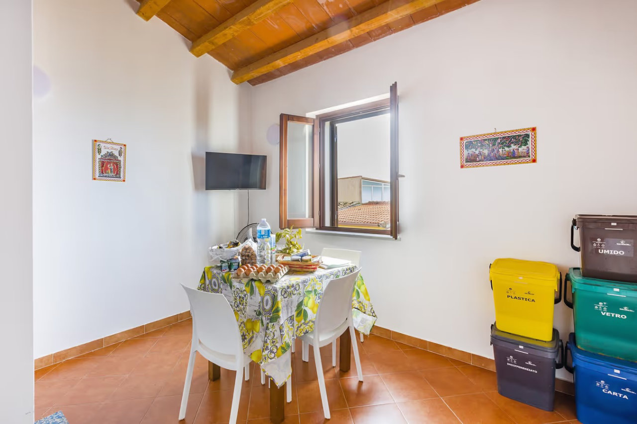 Colonna – Casa Vacanza a Motta D’Affermo