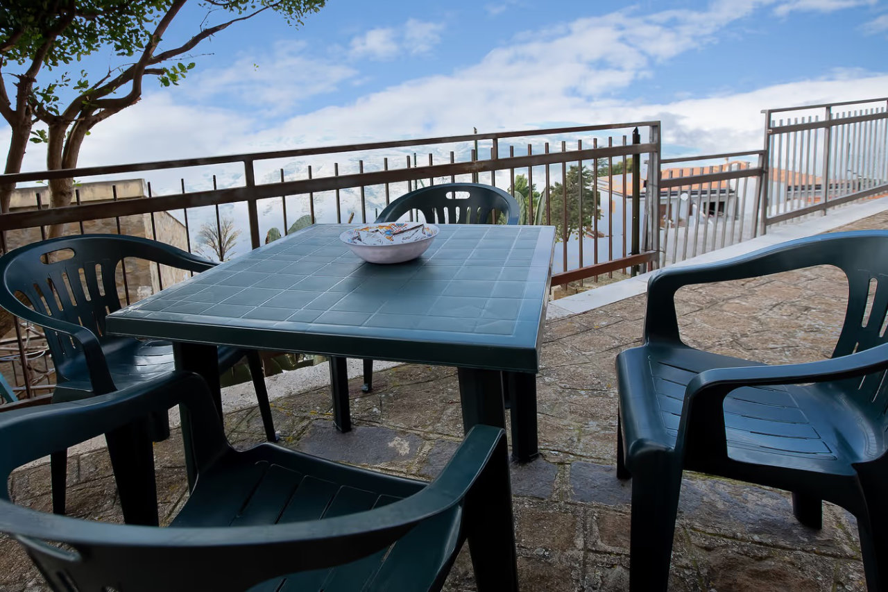 Athena – Casa vacanza vista mare a Motta D'Affermo