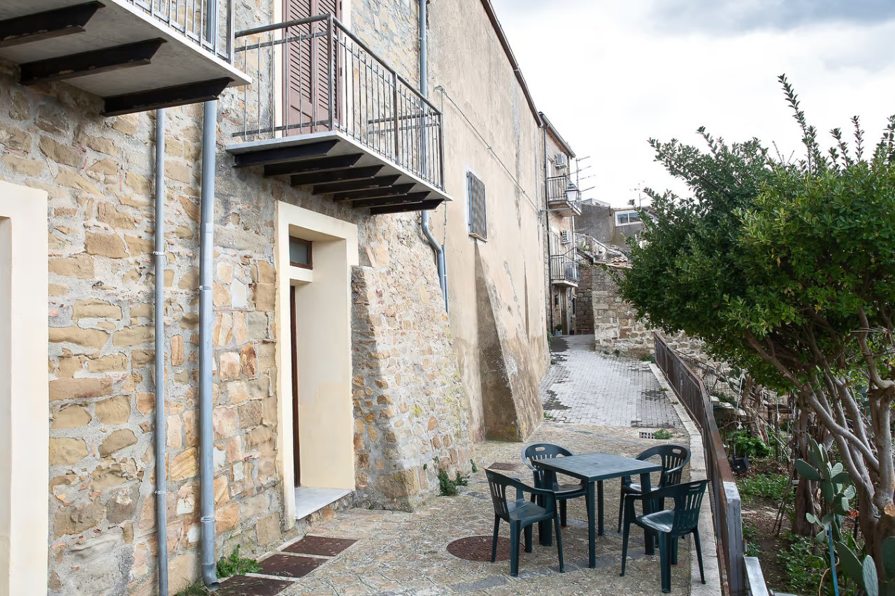 Athena – Casa vacanza vista mare a Motta D'Affermo