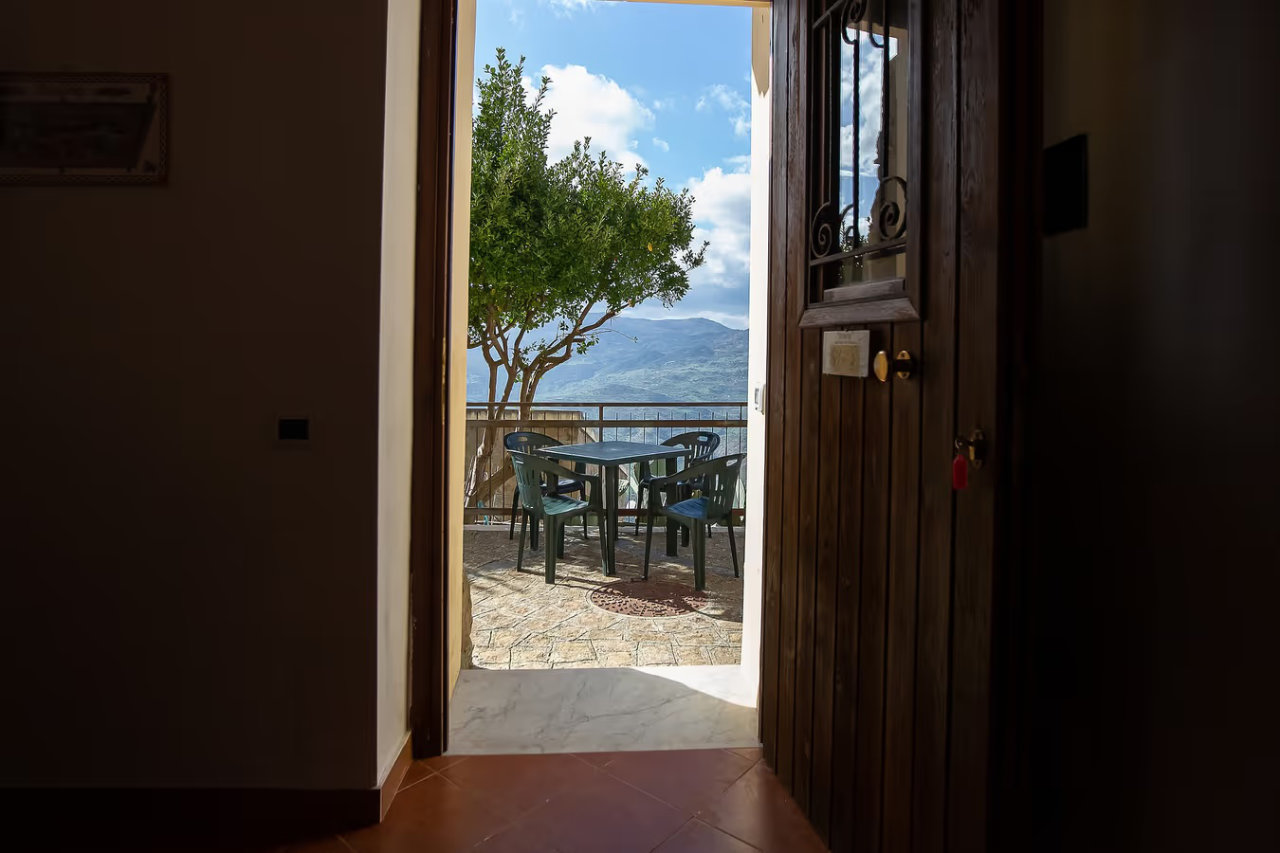 Athena – Casa vacanza vista mare a Motta D'Affermo