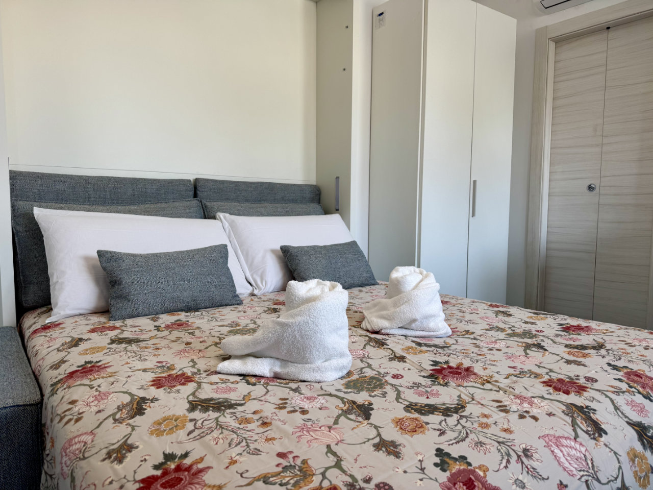 Aurora View Resort: Monolocali Beachfront Etna