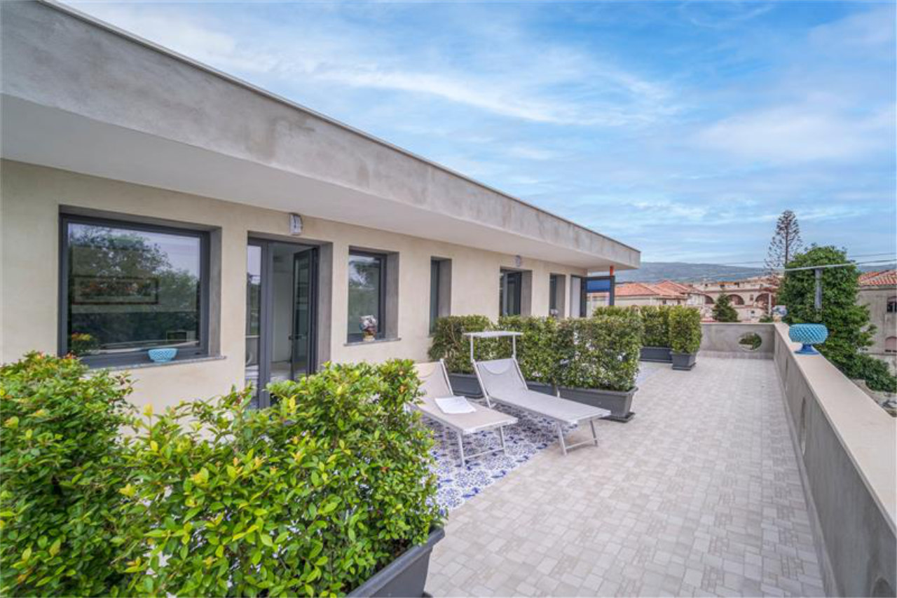 Aurora View Resort: Monolocali Beachfront Etna