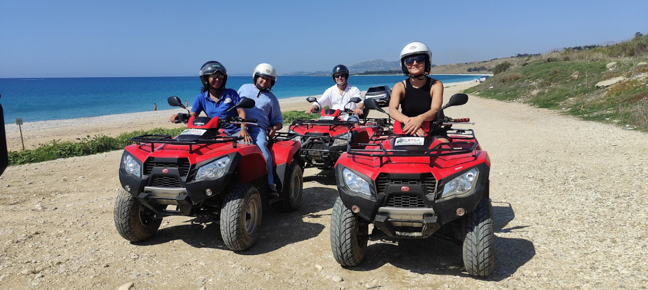 Tour Quad 3h: Dal Castello al Mare
