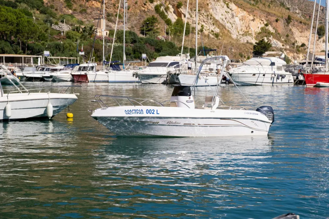 Noleggio barca da 5,70mt senza patente