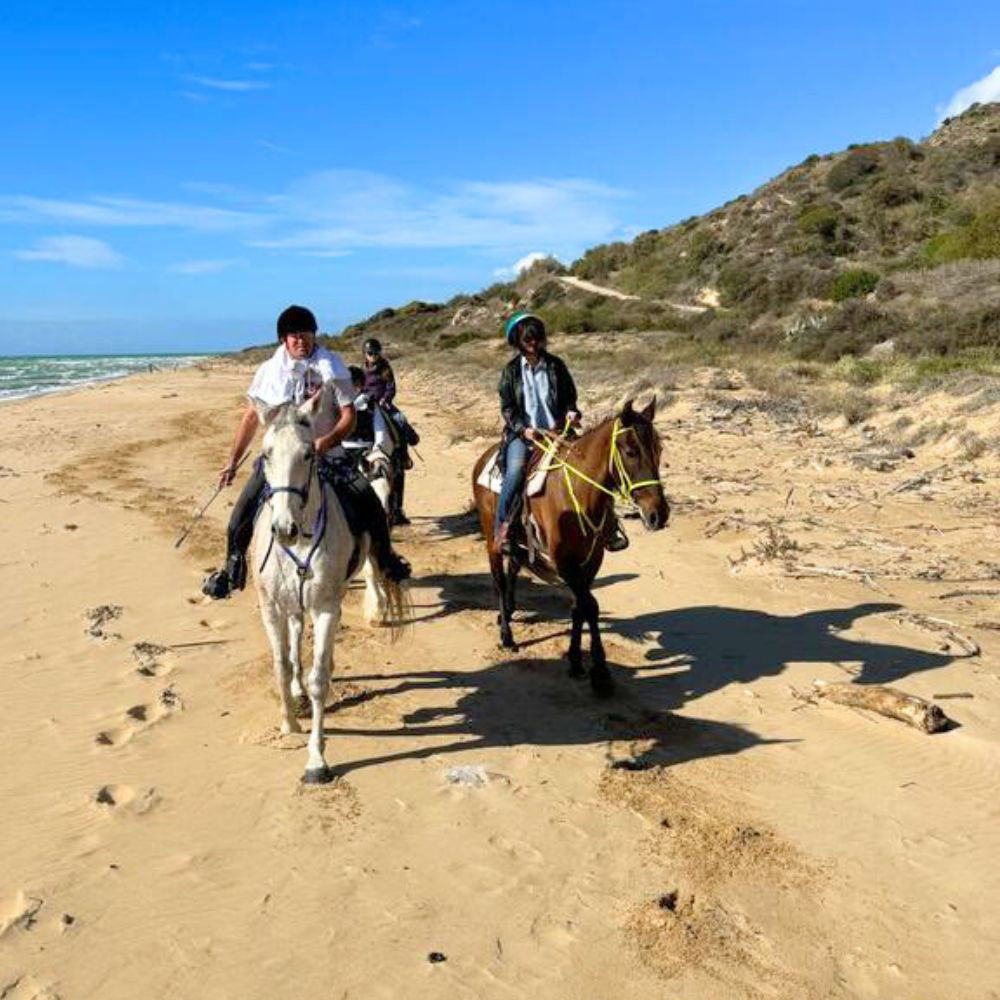 Passeggiata a cavallo 1 ora Torre Salsa o Capo Bianco