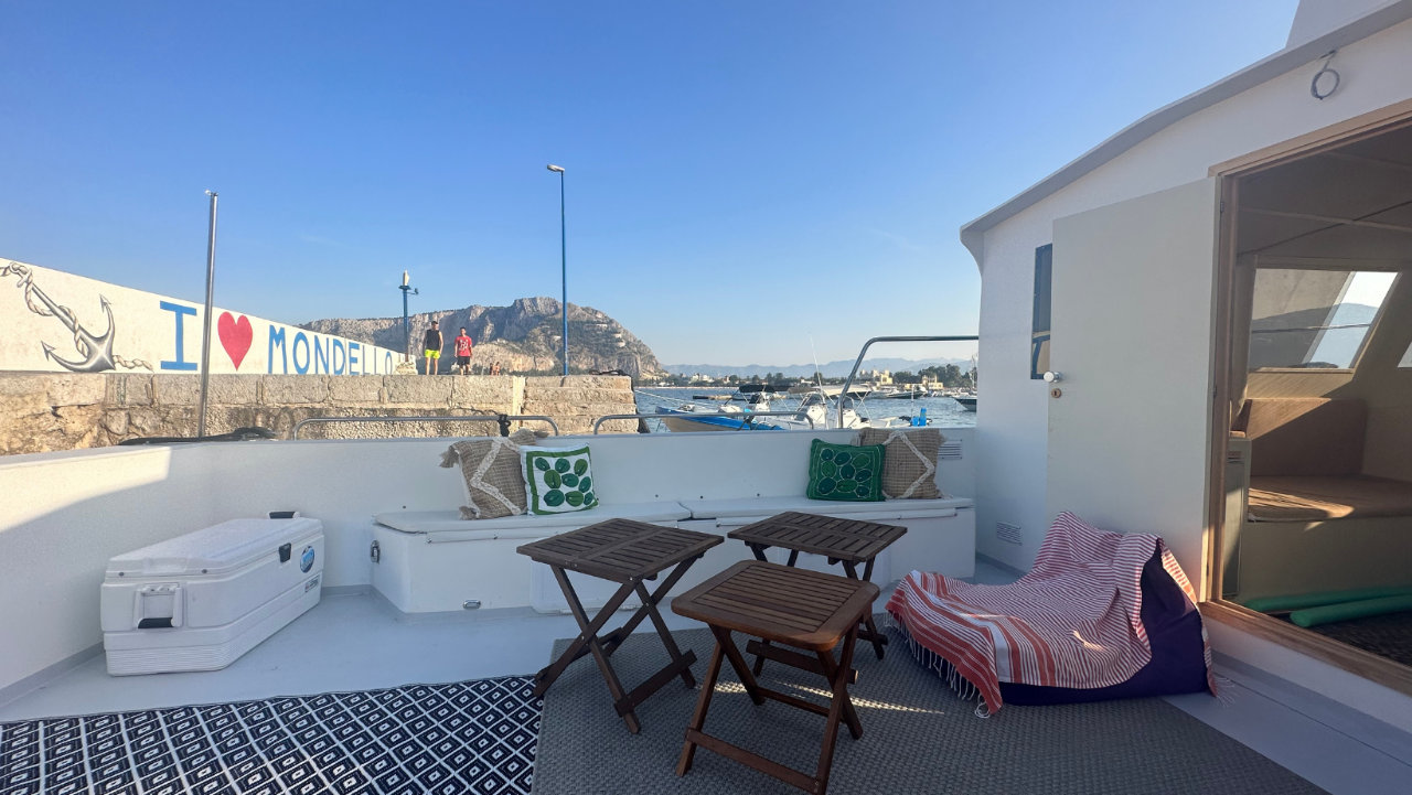 Tour in barca a Mondello 4 ore con aperitivo e bagno