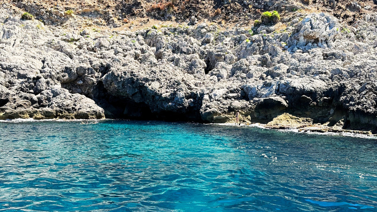 Tour in barca a Mondello 4 ore con aperitivo e bagno