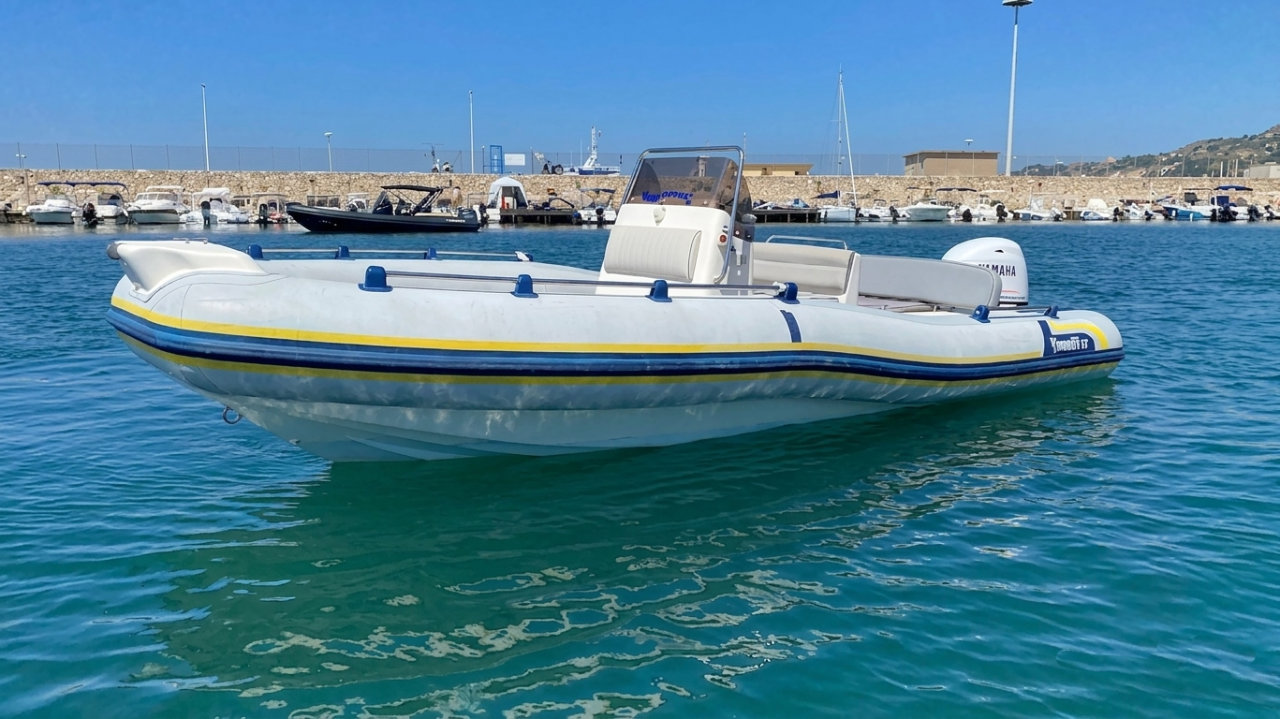 Noleggio barca con skipper Licata intera giornata