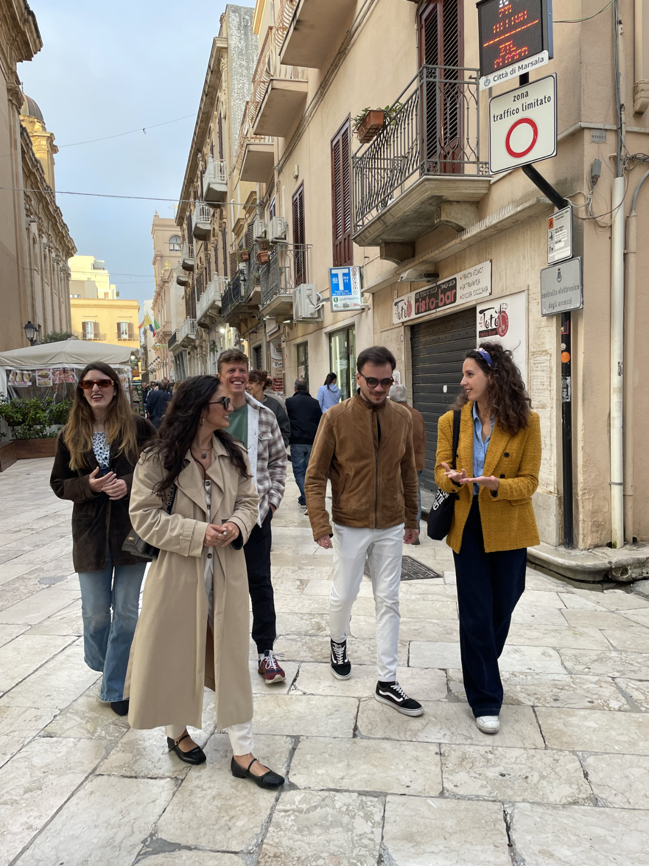 Italian Walk & Talk Experience: Impara l’Italiano a Marsala