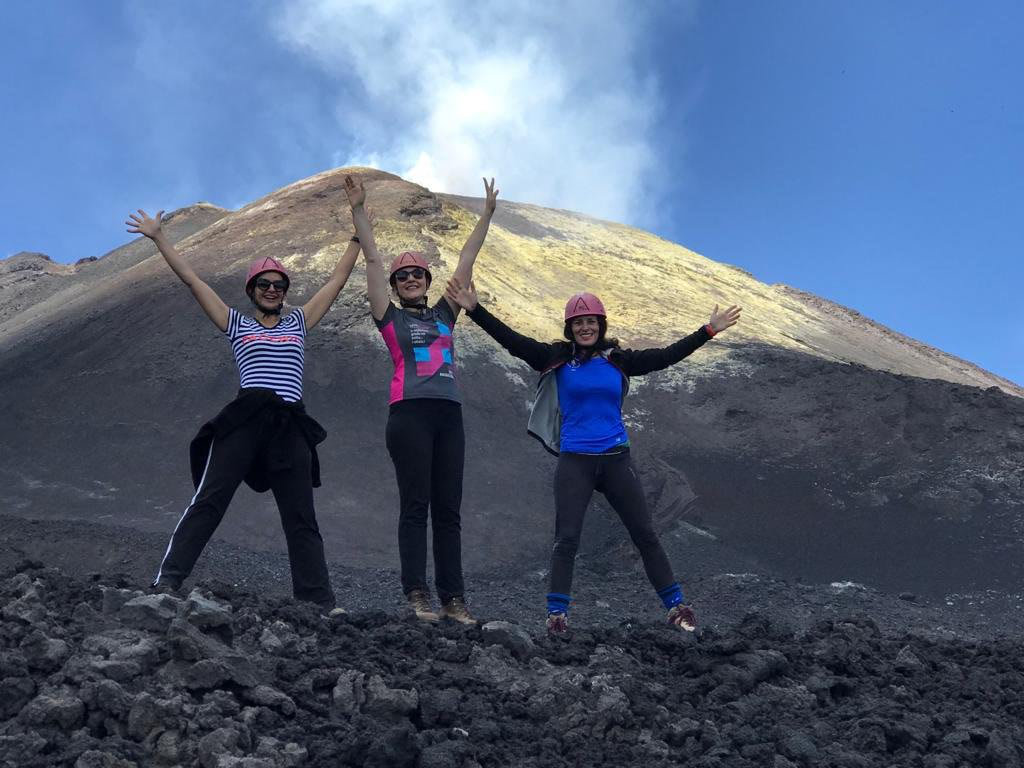 Trekking ai crateri dell’Etna