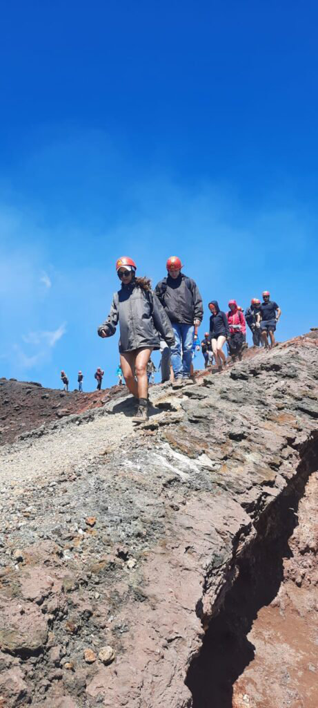 Trekking ai crateri dell’Etna