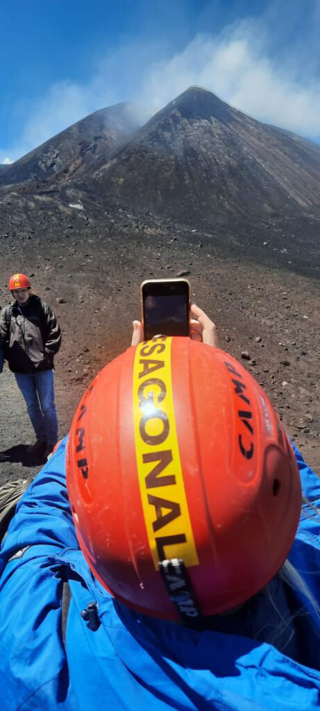 Trekking ai crateri dell’Etna
