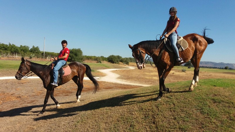 Passeggiata a cavallo nella campagna di Siracusa