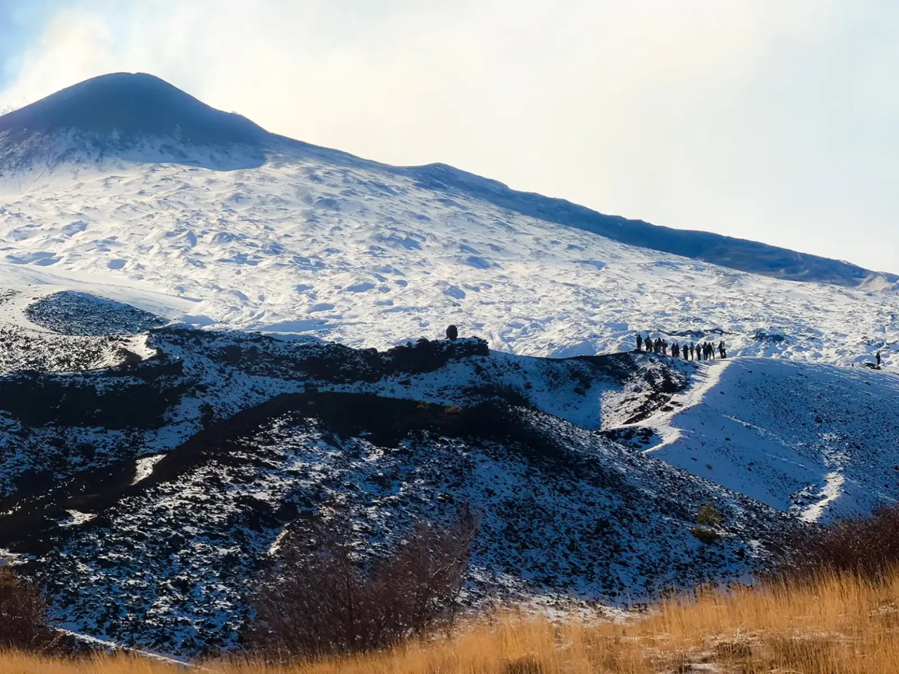 Etna Nord: escursione ai crateri e alle colate laviche del 2002