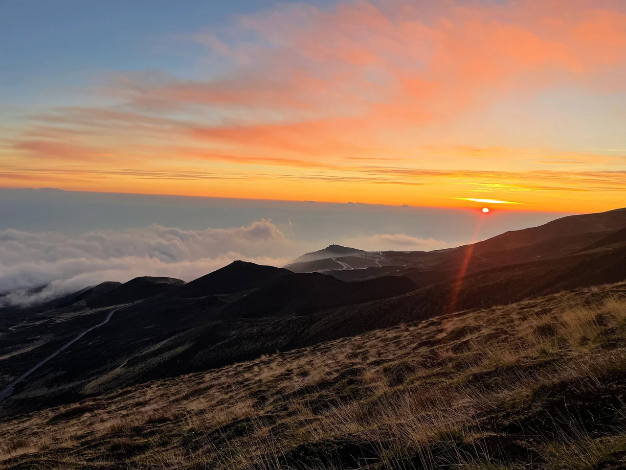 Escursione Etna al tramonto con guida vulcanologica
