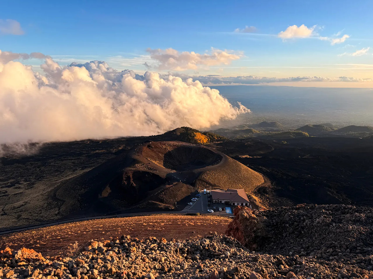 Escursione Etna al tramonto con guida vulcanologica