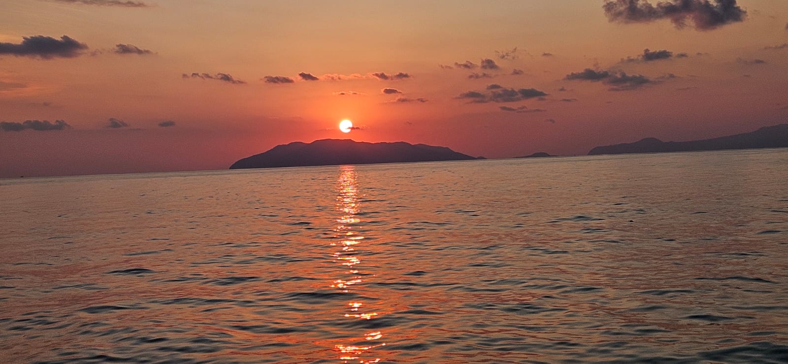 Apericena al Tramonto in Yacht a Milazzo con Bollicine
