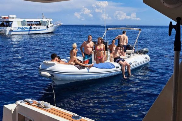 Favignana e Levanzo: Un’Esperienza tra le Acque più Belle di Sicilia